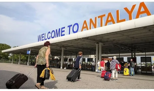 Antalya Havalimanı Rekor Kırıyor! Turizmin Kalbi Yeniden Atıyor