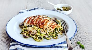 Izgara Tavuklu Kabak Spagetti – Düşük Kalorili ve Hafif Akşam Yemeği