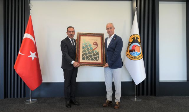 Alanya Belediye Başkanı Özçelik, Alanya Müftüsü Seven ile Bir Araya Geldi