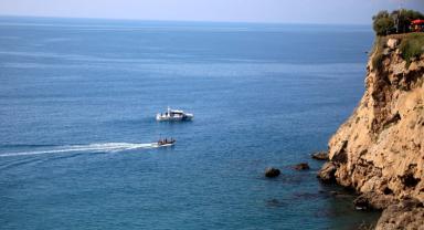 Antalya'da Falezlerden Düşen Kadının Cesedine Ulaşıldı
