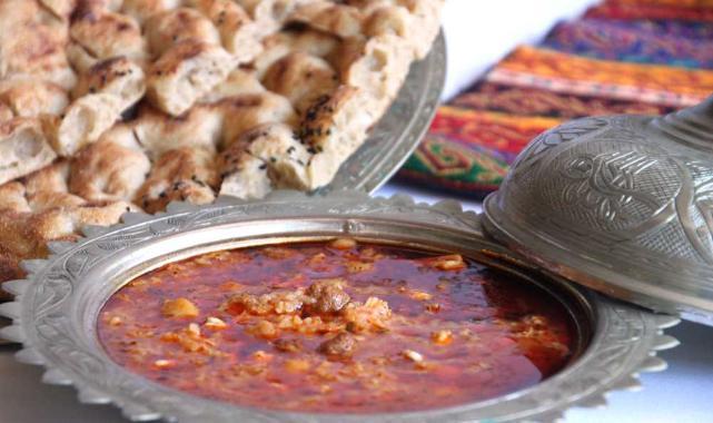 Antalya Gülüklü Çorba Tarifi (Topalak Çorbası)