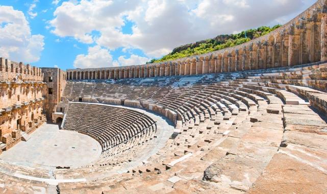 Antalya'nın Tarihi ve Kültürel Zenginliğiyle Büyüleyen Bölgeleri
