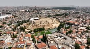 Bakanlık Gaziantep ve Adıyaman'da: Eğitim Seferberliği Sürüyor