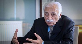 Türk Edebiyatının Acı Kaybı: Yavuz Bülent Bâkiler Vefat Etti