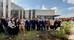 Antalya Döşemealtı Devlet Hastanesi'nde Milli Ağaçlandırma Günü Etkinliği