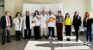 Antalya Eğitim ve Araştırma Hastanesi'nden Aile Hekimliğinde İki Yeni Uzman Doktor