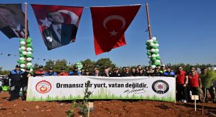 Antalya'da Milli Ağaçlandırma Günü'nde 8 Bin Fidan Toprakla Buluştu
