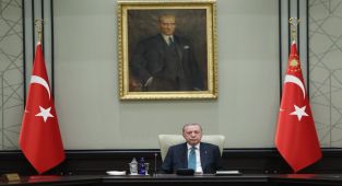 Cumhurbaşkanlığı Kabine Toplantısı'nda Kalkınma ve Huzur Odaklı Çalışmalar Ele Alındı