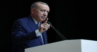 Erdoğan: Nesiller Türkiye'yi Zirvelere Taşıyacak Kararlılıkla Çalışacağız