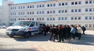 Karaman Anadolu Lisesi Öğrencilerine Afet Farkındalık Eğitimi Verildi