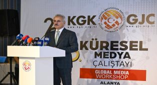 Ulaştırma Bakanı'ndan İletişim ve Medya Vizyonu: 5G ve TÜRKSAT 6A İle Yeni Dönem
