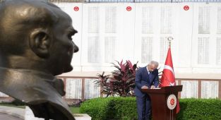 Uraloğlu, Atatürk ve Filistin Şehitlerini Andı: 