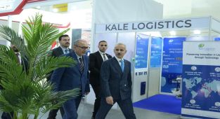 Uraloğlu Kahire'de Ulaştırma ve Lojistik Sektörünü İnceledi