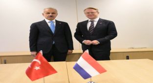 Uraloğlu ve Hollandalı Bakan Altyapı İş Birliğini Masaya Yatırdı
