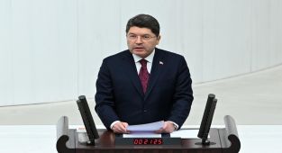 Adalet Bakanlığı Bütçesi TBMM'de Kabul Edildi: Bakan Tunç Konuştu