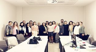 Antalya İl Sağlık Müdürlüğü'nden Üreme Sağlığı Eğitimi Sertifika Töreni