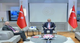 Bakan Uraloğlu, Şam Büyükelçisi Nuh Yılmaz'ı Bakanlıkta Ağırladı