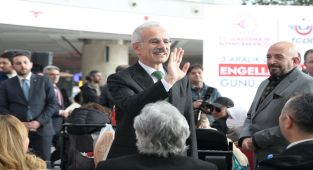 Ulaştırma Bakanı Uraloğlu: Engelliler İçin Erişilebilir Ulaşım Hedefleniyor