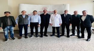 Antalya Eğitim ve Araştırma Hastanesi'nden Üroloji Uzmanlığı Başarısı
