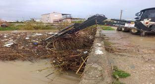 Antalya'da Yoğun Yağış: DSİ Ekipleri Taşkınlara Karşı Seferber Oldu