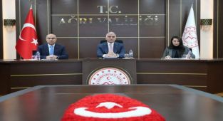 Bakan Ersoy, Ağrı'nın Turizm Potansiyelini ve Projelerini Değerlendirdi