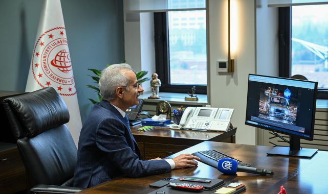 Bakan Uraloğlu, Anadolu Ajansı Yılın Kareleri Seçkisine Oyunu Kullandı