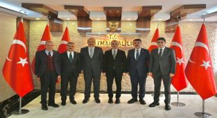 Bakan Uraloğlu'ndan Batman'da Ulaşım ve Altyapı Yatırımları Değerlendirmesi