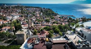 Muhittin Böcek'ten 32 Yıllık Hizmet Vurgusu: Yanınızdayım Mesajı