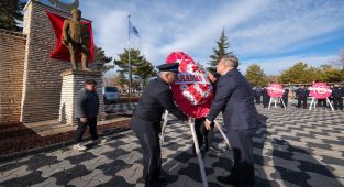 Vali Çiçek, Kâzım Karabekir'in Vefatının Yıldönümü Törenine Katıldı