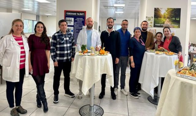 Antalya Huzurevi'nde Yaşlılar İçin 'Vitamin Günü' Etkinliği