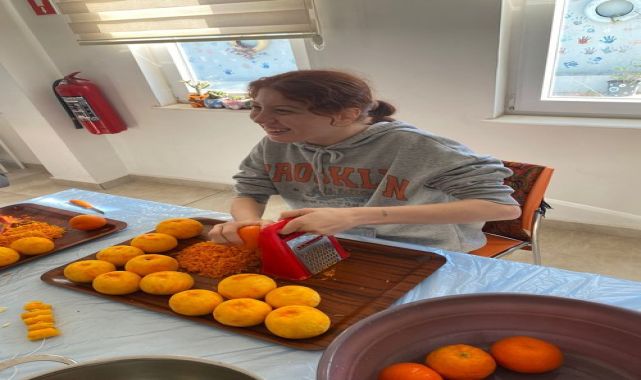 Antalya'da Otizmli Bireyler Kendi Reçellerini Yaptı