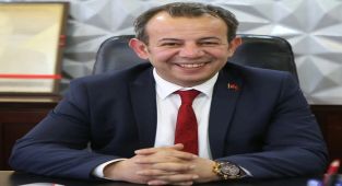 Bolu Belediye Başkanı Tanju Özcan'ın Gözaltına Alınması Siyasi mi, Hukuki mi?