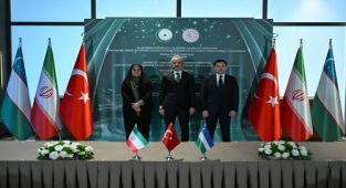 Türkiye-İran-Özbekistan Ulaştırma İş Birliği Toplantısı İstanbul'da Yapıldı
