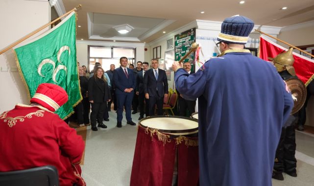 Vali Çiçek'ten Özel Gereksinimli Vatandaşlara Ziyaret