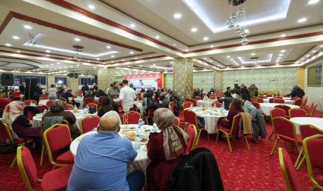 Vali Hayrettin Çiçek, Çat Köyü'nde Vatandaşlarla Buluştu