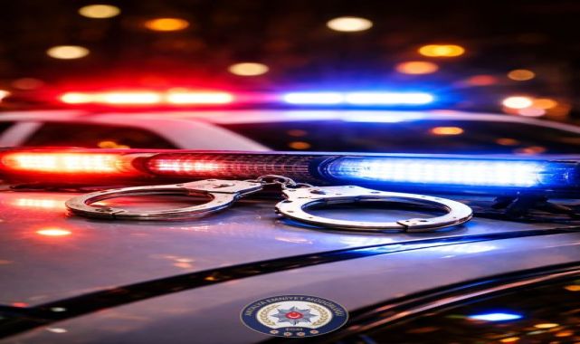 Antalya'da Milyonluk Dolandırıcılık: 2 Şüpheli Tutuklandı