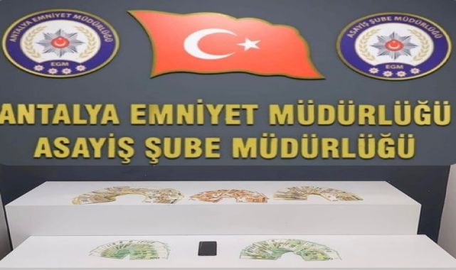 Antalya'da MİT Görevlisi Görünümlü Dolandırıcı Tutuklandı