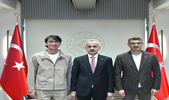 Bakan Uraloğlu, 5G Teknolojisi İçin Milli Sporcularla Buluştu