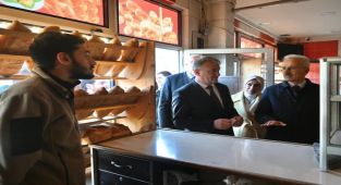 Bakan Uraloğlu Trabzon'da Esnafla Bayramlaştı