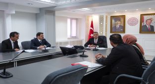 Karaman Valisi Çiçek, Açık Kapı Halk Günü'nde Vatandaşlarla Buluştu