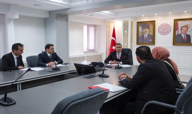 Karaman Valisi Çiçek, Açık Kapı Halk Günü'nde Vatandaşlarla Buluştu