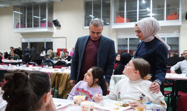 Karaman Valisi Çiçek, Özel Sporcular ve Aileleriyle İftar Programında Buluştu