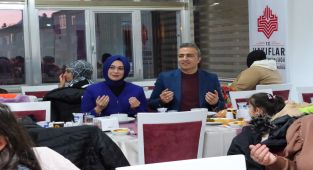 Karaman Valisi Hayrettin Çiçek Ailelerle İftar Programında Buluştu