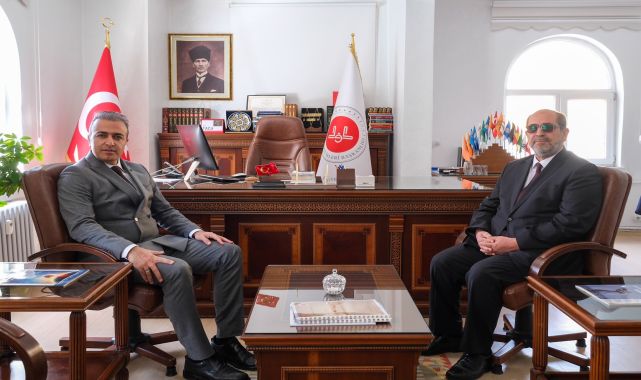 Karaman Valisi Hayrettin Çiçek İl Müftülüğünü Ziyaret Etti