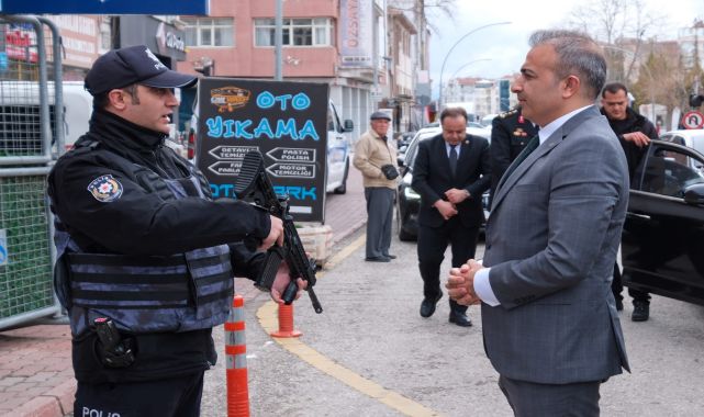Karaman Valisi Polis Merkezi'ni Ziyaret Etti, Bayramlaştı