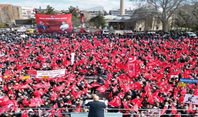 Karaman'da Coşkulu Kalabalık: Millet İradesine Sahip Çıkma Çağrısı
