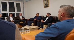 Karaman'da İl Genel Meclisi Üyeleriyle Bir Araya Gelen Vali Çiçek