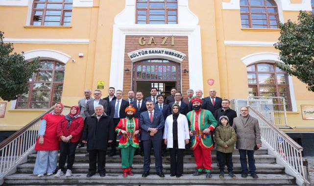 Milli Eğitim Bakanı Tekin Karaman'da Tarihi Eğitim Alanlarını İnceledi