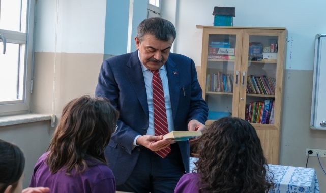 Milli Eğitim Bakanı Yusuf Tekin Karaman'da TOKİ Ortaokulu'nu Ziyaret Etti