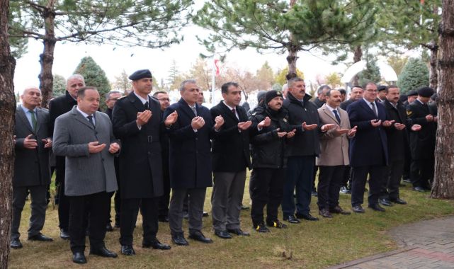 Ramazan Bayramı Arifesinde Şehitler Dualarla Anıldı